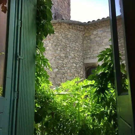 Entre L'église Et La Place Сasa de vacaciones Quillan
