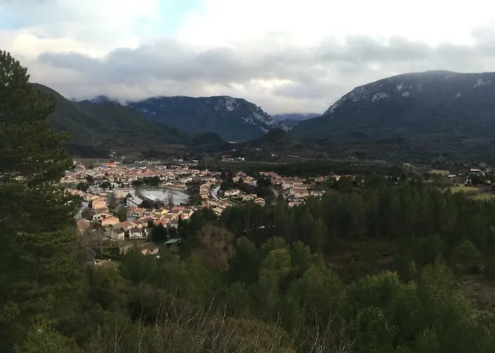 Entre L'eglise Et La Place Prázdninový dům Quillan